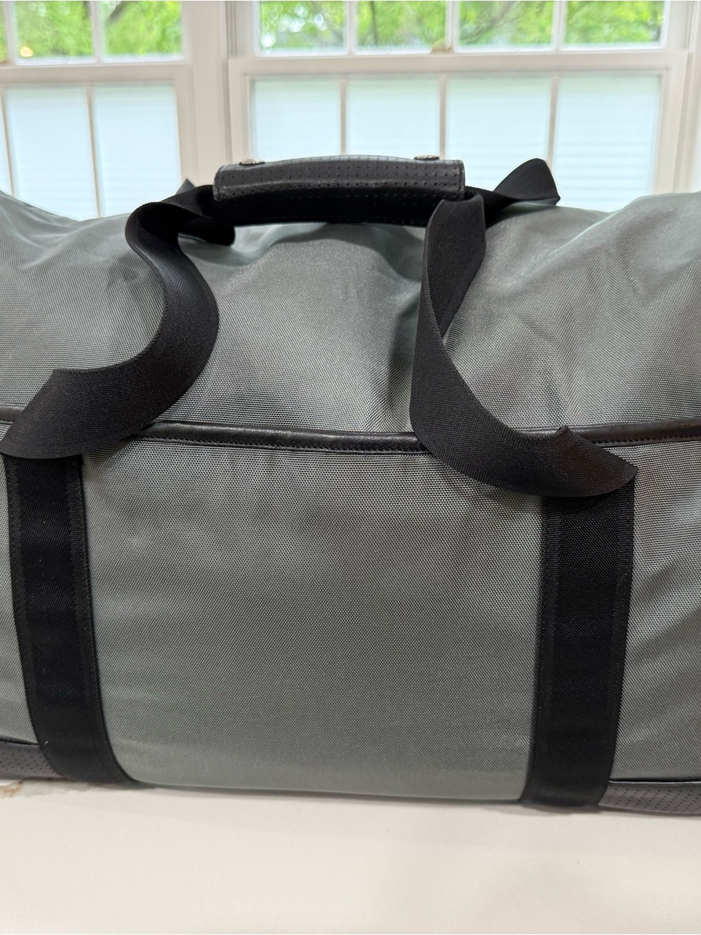 Coach 24” Voyager Travel Duffel Bag with Leather Trim and Shoulder Strap! - Picture 6 of 16
